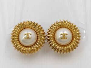 102 Chanel Earrings